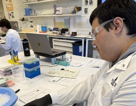 Josh, a Vertex Science Leaders Scholarship Recipient, working in the lab