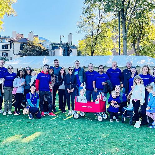 An image of a large group of Vertexians attending the Breakthrough T1D walk representing Team Vertex